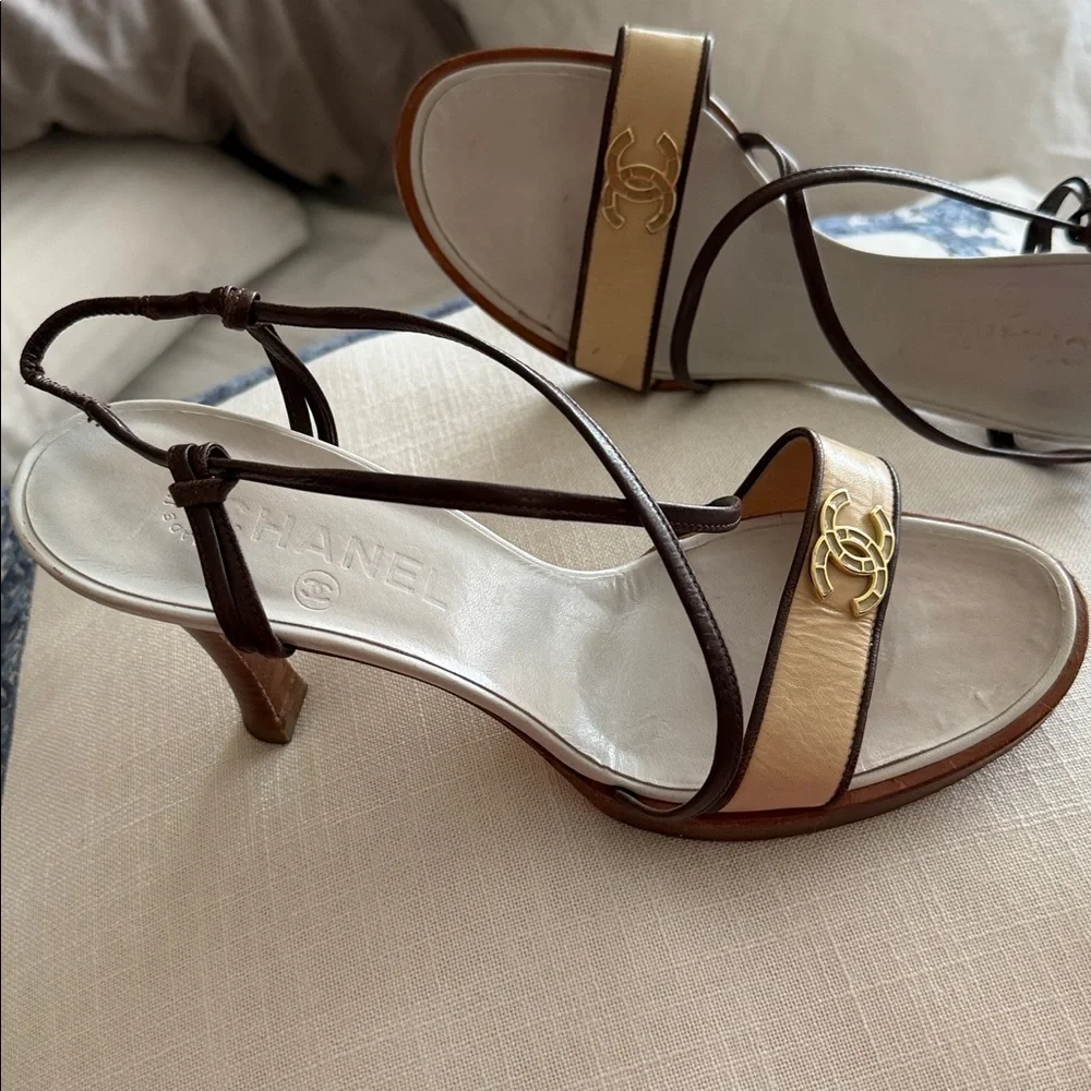 CHANEL Beige and Brown strappy sling back heel  size 38 size 7 US GOOD CONDITION - Picture 5 of 17